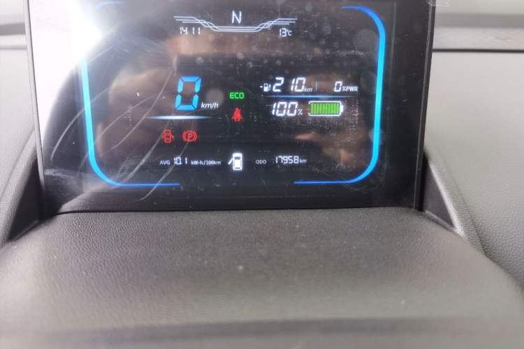 Used CHANGAN Lumin 2022 210km Sweet Edition Odometer Close Up