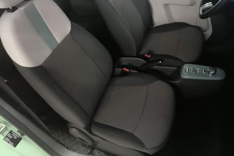 Used CHANGAN Lumin 2022 210km Sweet Edition Right Front Seat