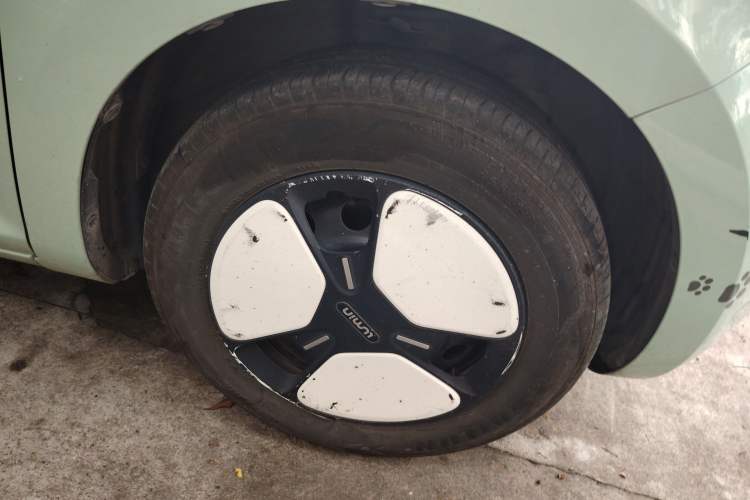 Used CHANGAN Lumin 2022 210km Sweet Edition Right Front Wheel Hub