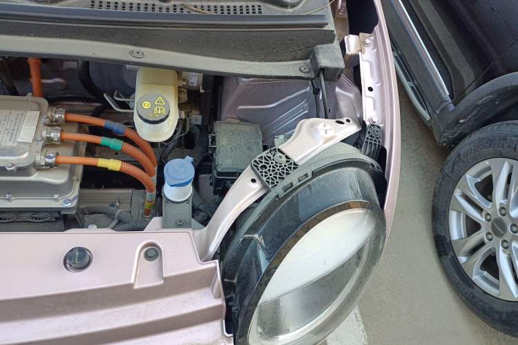 Used CHANGAN Lumin 2022 210km Sweet Edition Engine Bay Left