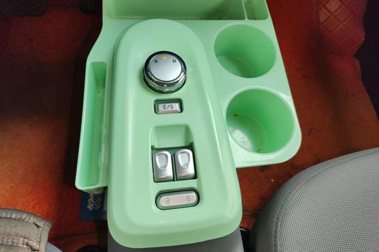 Used CHANGAN Lumin 2022 210km Sweet Edition Gear Lever