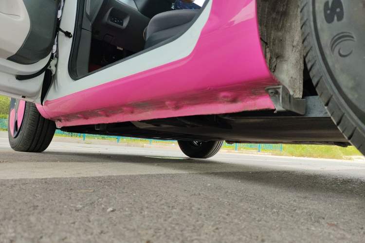 Used CHANGAN Lumin 2022 210km Sweet Edition Left Side Sill