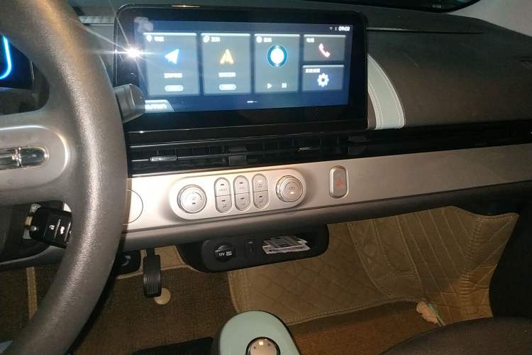Used CHANGAN Lumin 2022 210km Sweet Edition Audio And AC Panel