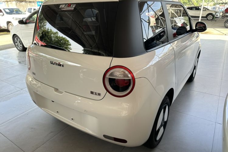 Used CHANGAN Lumin 2022 155 km – Refreshingly Sweet Edition Exterior 5