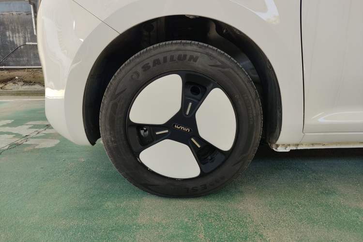 Used CHANGAN Lumin 2022 301km Honey-Sweet Version Exterior 7