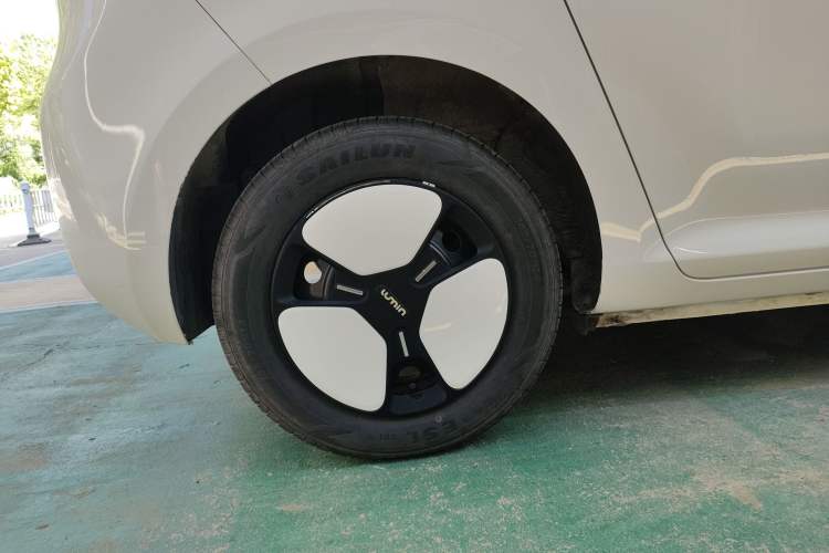 Used CHANGAN Lumin 2022 301km Honey-Sweet Version Exterior 8