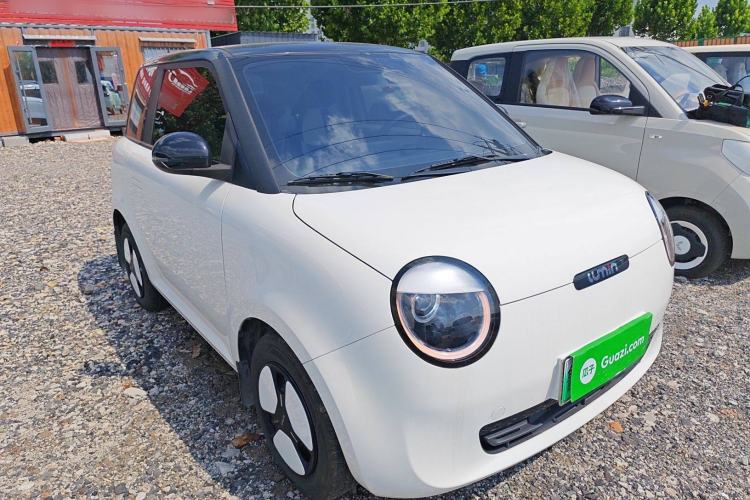 Used CHANGAN Lumin 2022 155 km – Refreshingly Sweet Edition Front Right 45 Deg