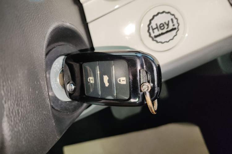 Used CHANGAN Lumin 2022 301km Honey-Sweet Version Interior 1