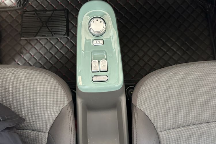 Used CHANGAN Lumin 2022 155 km – Refreshingly Sweet Edition Interior 1