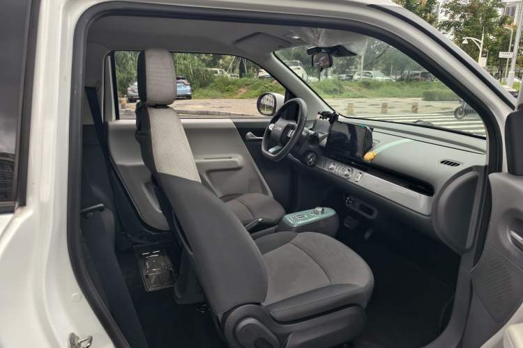 Used CHANGAN Lumin 2022 301km Honey-Sweet Version Interior 2