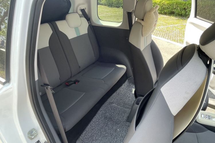 Used CHANGAN Lumin 2022 210km Sweet Edition Interior 3