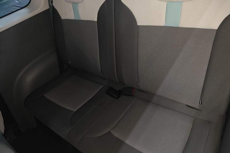 Used CHANGAN Lumin 2022 210km Sweet Edition Interior 4