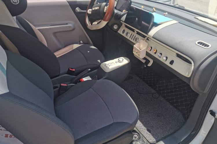 Used CHANGAN Lumin 2022 210km Sweet Edition Interior 5