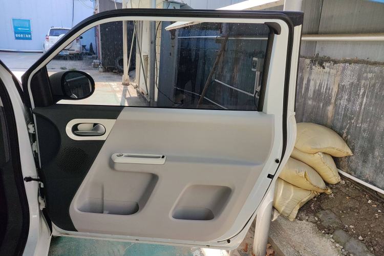 Used CHANGAN Lumin 2022 301km Honey-Sweet Version Interior 5