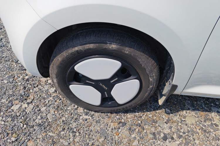 Used CHANGAN Lumin 2022 155 km – Refreshingly Sweet Edition Left Front Wheel Hub