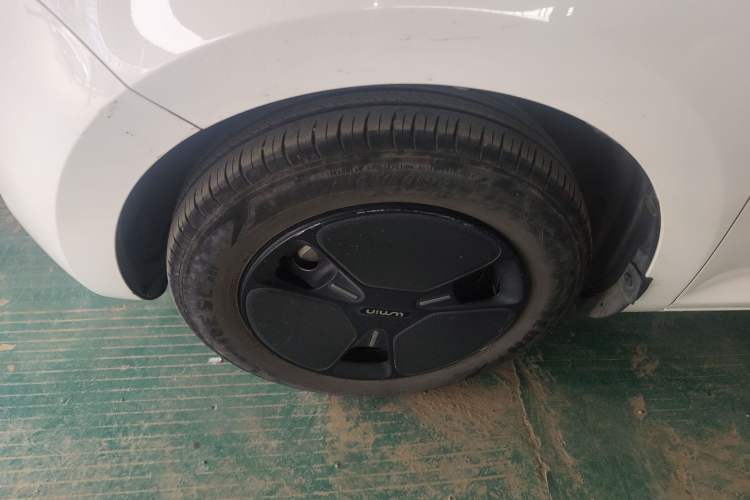 Used CHANGAN Lumin 2022 210km Sweet Edition Left Front Wheel Hub