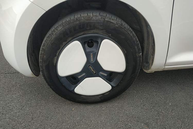 Used CHANGAN Lumin 2022 155 km – Refreshingly Sweet Edition Left Front Wheel Hub