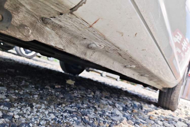 Used CHANGAN Lumin 2022 155 km – Refreshingly Sweet Edition Left Side Sill