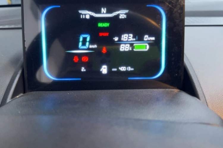 Used CHANGAN Lumin 2022 210km Sweet Edition Odometer Close Up