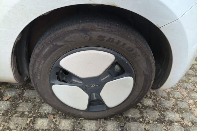 Used CHANGAN Lumin 2022 210km Sweet Edition Right Front Wheel Hub