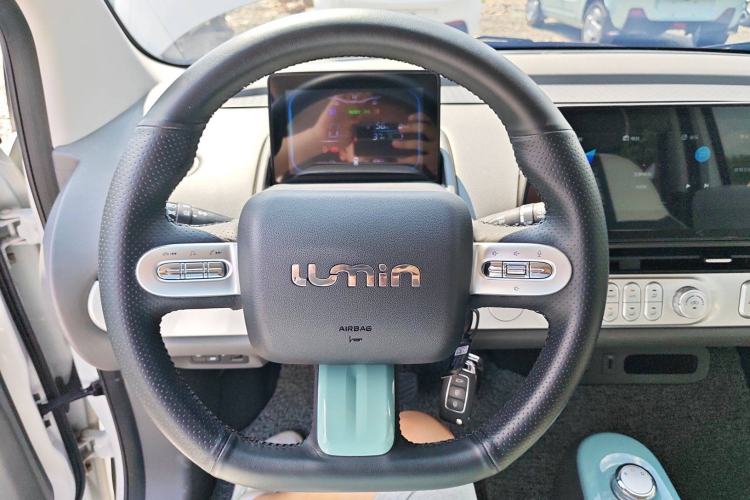 Used CHANGAN Lumin 2022 155 km – Refreshingly Sweet Edition Steering Wheel