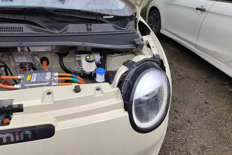 Used CHANGAN Lumin 2022 210km Sweet Edition Engine Bay Left