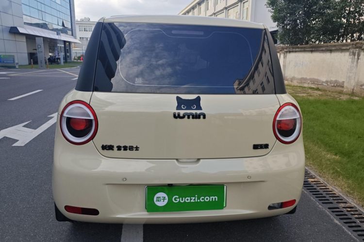 Used CHANGAN Lumin 2022 155 km – Refreshingly Sweet Edition Exterior 4
