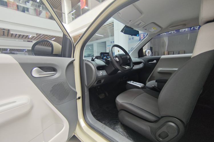 Used CHANGAN Lumin 2022 210km Sweet Edition Interior 4