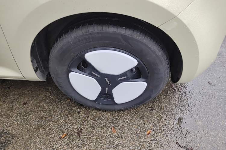 Used CHANGAN Lumin 2022 210km Sweet Edition Right Front Wheel Hub