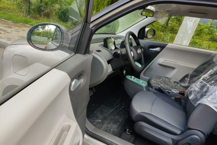 Used CHANGAN Lumin 2023 301km Honey Dew Edition Driver Seat