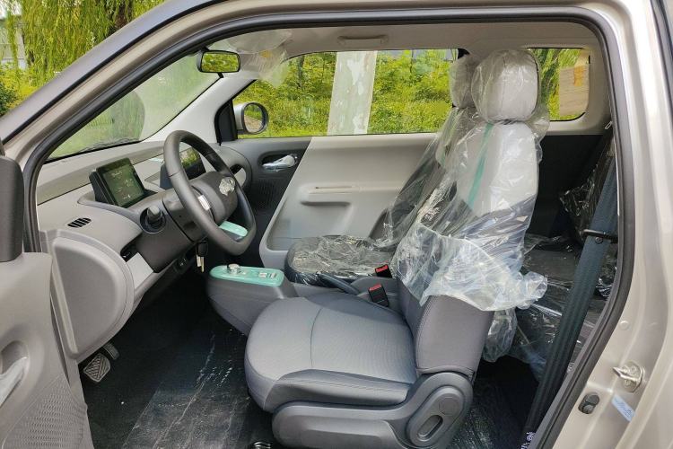 Used CHANGAN Lumin 2023 301km Honey Dew Edition Left Front Seat