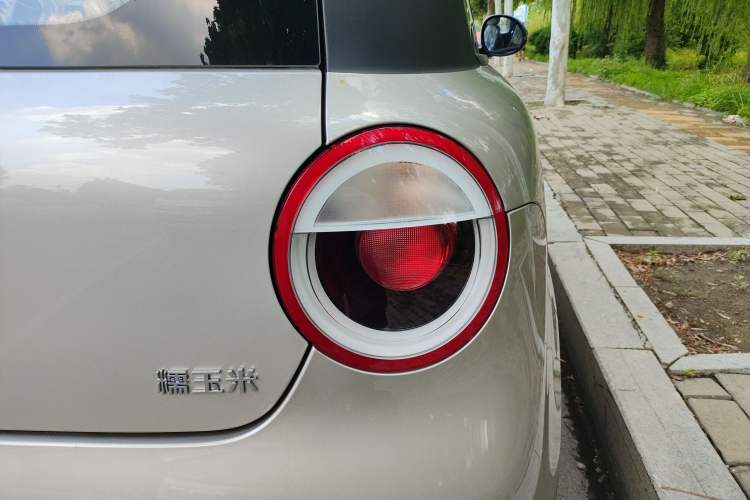 Used CHANGAN Lumin 2023 301km Honey Dew Edition Right Rear Taillight