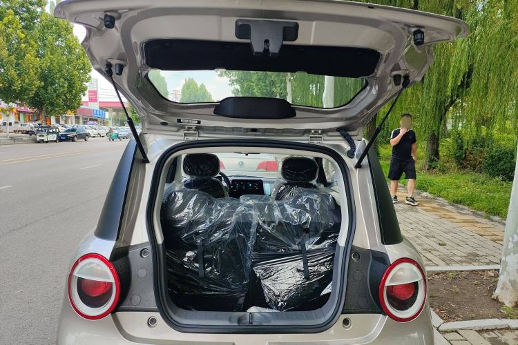 Used CHANGAN Lumin 2023 301km Honey Dew Edition Trunk