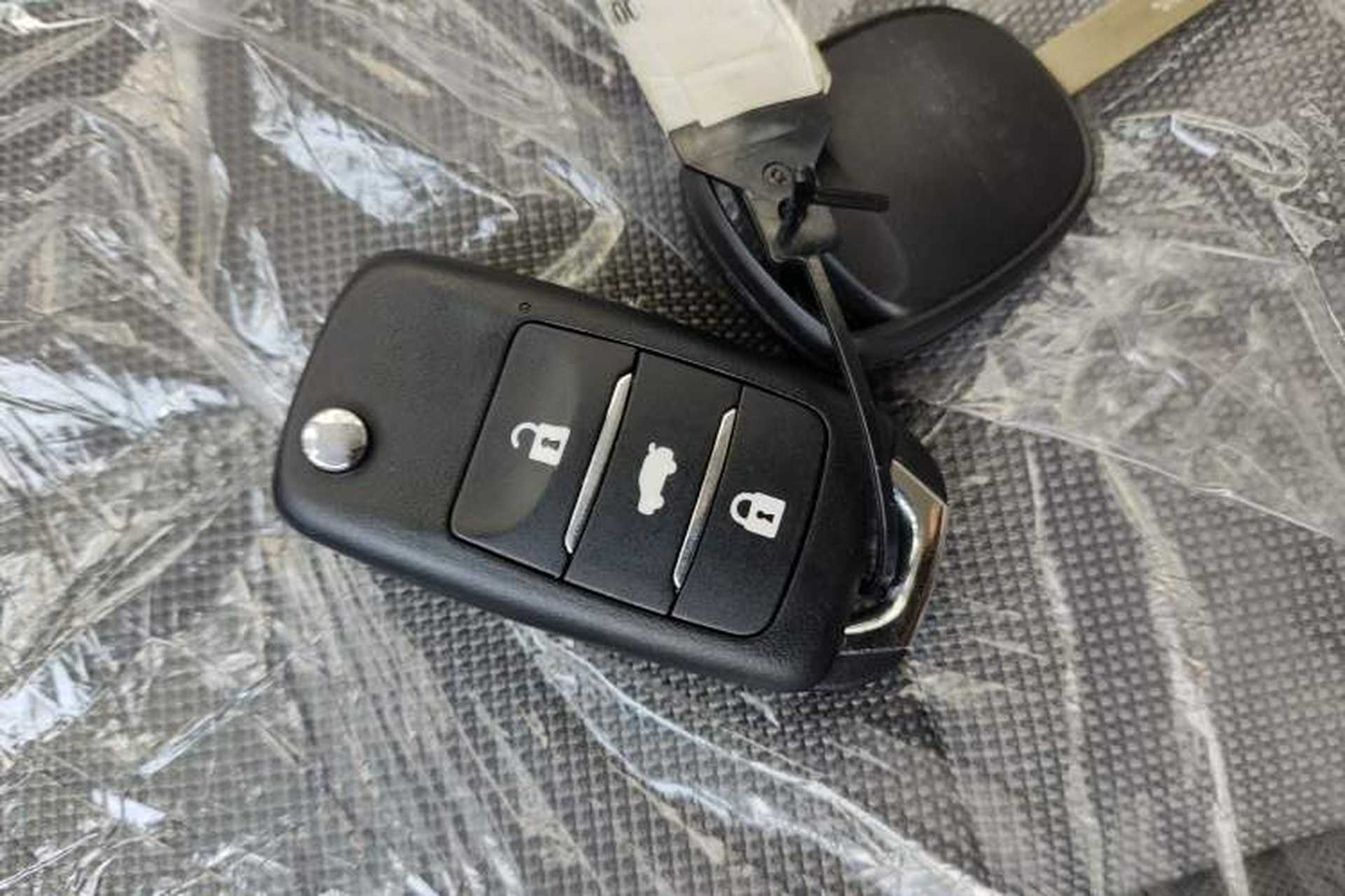 Used CHANGAN Lumin 2023 301km Honey Dew Edition Vehicle Key