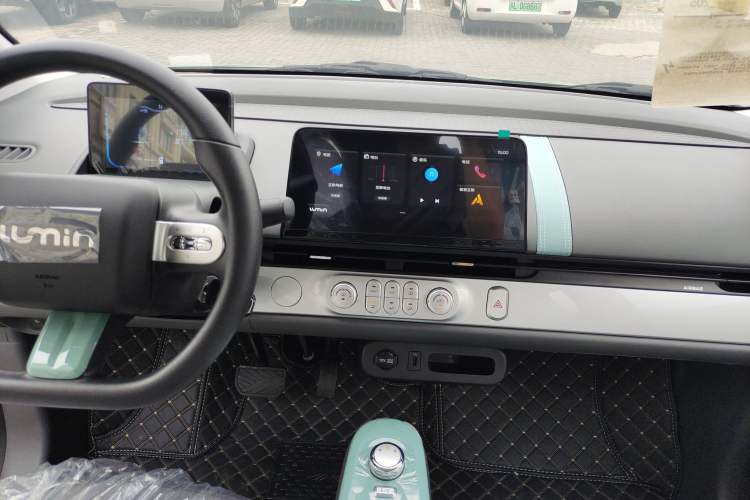Used CHANGAN Lumin 2023 205km Xiangqin Version Audio And AC Panel