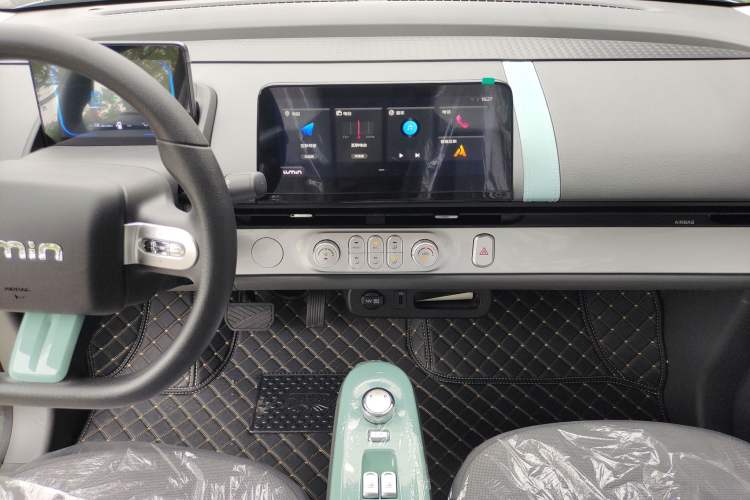 Used CHANGAN Lumin 2023 205km Xiangqin Version Audio And AC Panel