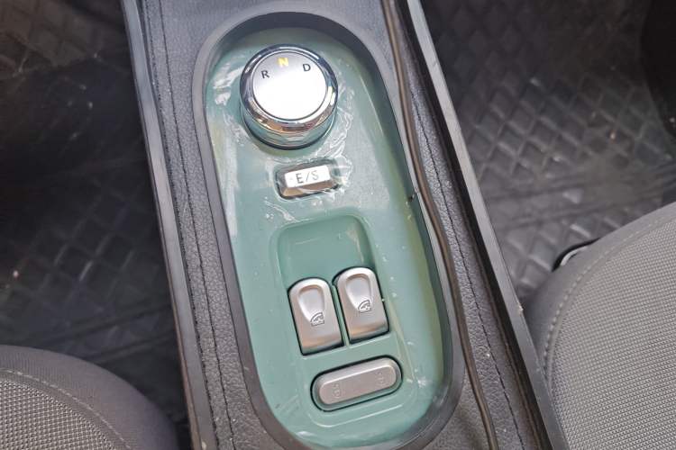Used CHANGAN Lumin 2023 205km Xiangqin Version Gear Lever