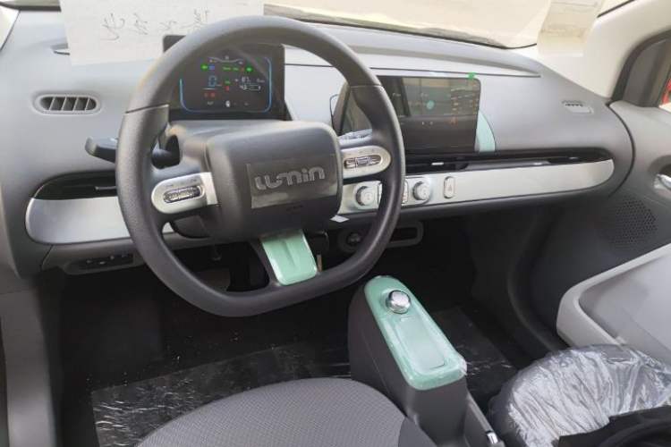 Used CHANGAN Lumin 2023 205km Xiangqin Version Interior 1