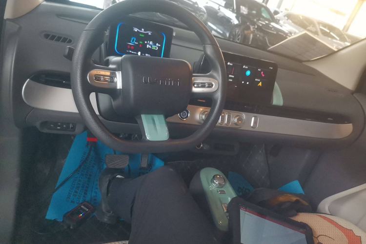 Used CHANGAN Lumin 2023 205km Xiangqin Version Center Console
