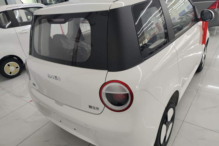 Used CHANGAN Lumin 2023 205km Xiangqin Version Exterior 4