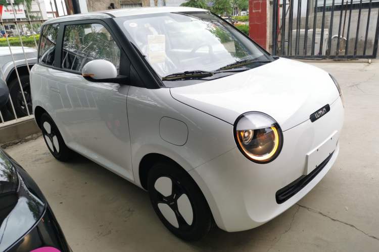 Used CHANGAN Lumin 2023 205km Xiangqin Version Front Right 45 Deg