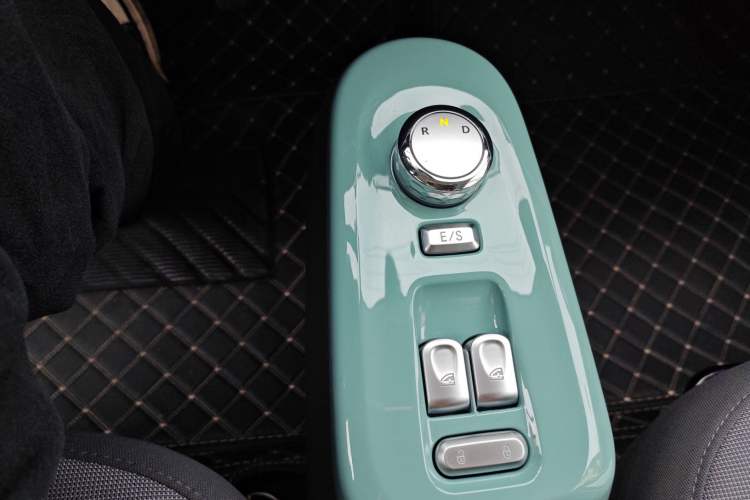 Used CHANGAN Lumin 2023 205km Xiangqin Version Gear Lever