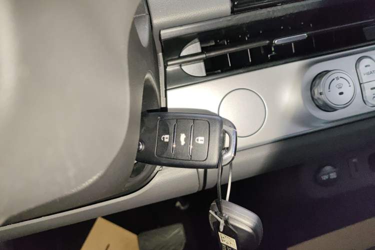 Used CHANGAN Lumin 2023 205km Xiangqin Version Interior 1