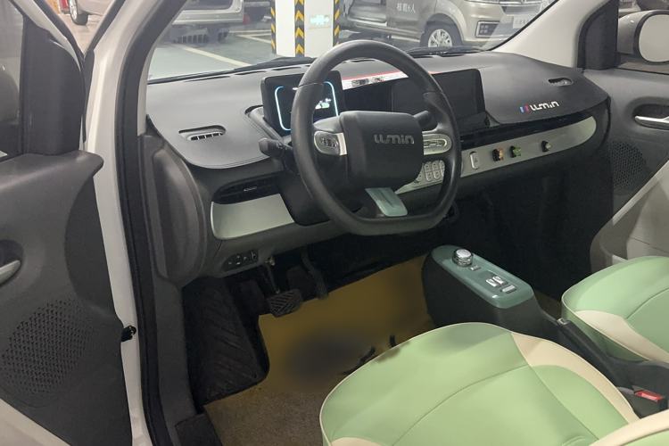 Used CHANGAN Lumin 2023 301km Honey Dew Edition Interior 2
