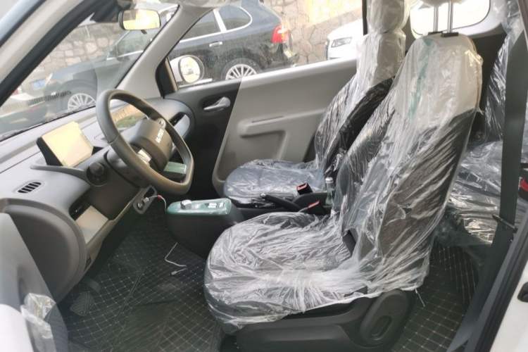 Used CHANGAN Lumin 2023 301km Honey Dew Edition Interior 2
