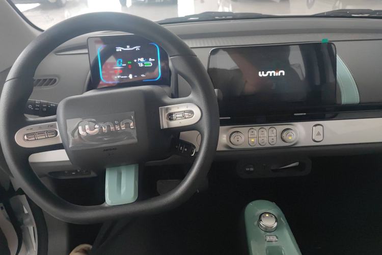 Used CHANGAN Lumin 2023 205km Xiangqin Version Interior 3