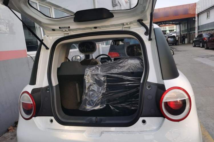 Used CHANGAN Lumin 2023 301km Honey Dew Edition Interior 4