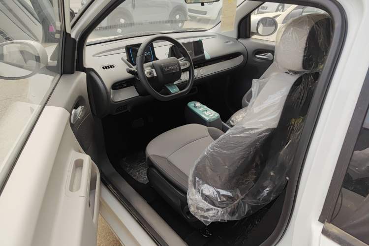 Used CHANGAN Lumin 2023 205km Xiangqin Version Interior 6