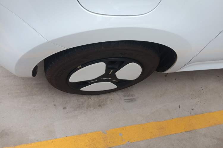 Used CHANGAN Lumin 2023 205km Xiangqin Version Left Front Wheel Hub