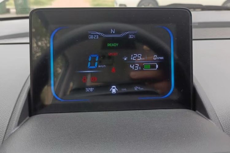Used CHANGAN Lumin 2023 205km Xiangqin Version Odometer Close Up
